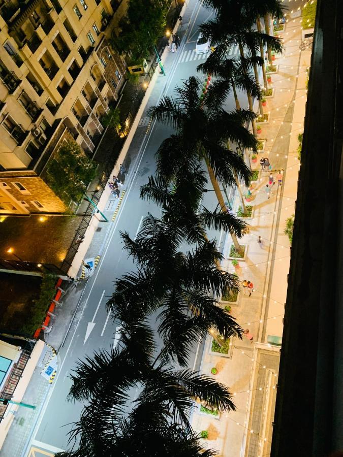 Two Palm Tree Villas Condominium - Studio 8Th Fl With Balcony - Across Terminal 3 Airport Пасай Экстерьер фото