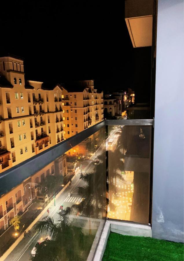 Two Palm Tree Villas Condominium - Studio 8Th Fl With Balcony - Across Terminal 3 Airport Пасай Экстерьер фото